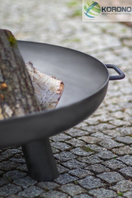 Grill na trójnogu KORONO KOR103/303 70cm/80cm z rusztem ze stali czarnej oraz palenisko ogrodowe