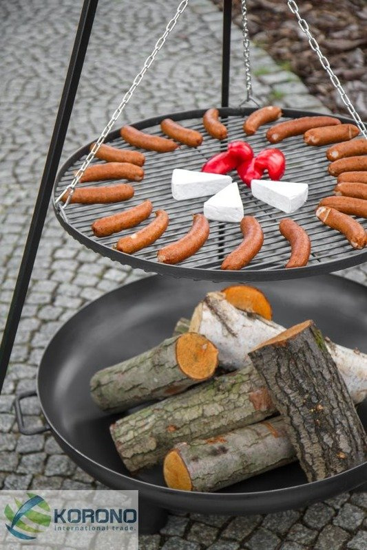 Grill na trójnogu KORONO KOR103/303 70cm/80cm z rusztem ze stali czarnej oraz palenisko ogrodowe