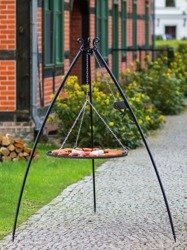 Grill na trójnogu Korono 200/140 200cm/50cm z rusztem ze stali czarnej i kołowrotkiem