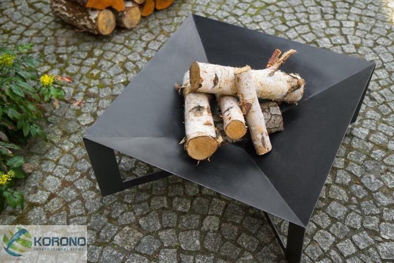 Palenisko ogrodowe Korono KOR330 70x70cm ze stali czarnej idealne palenisko do ogrodu pozwoli na bezpieczne użytkowanie ogniska