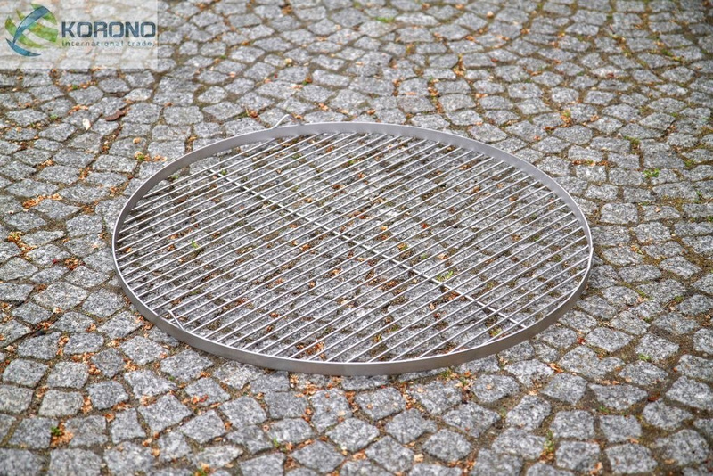 Grill na trójnogu Korono 180/127 180cm/70cm z rusztem ze stali nierdzewnej i kołowrotkiem