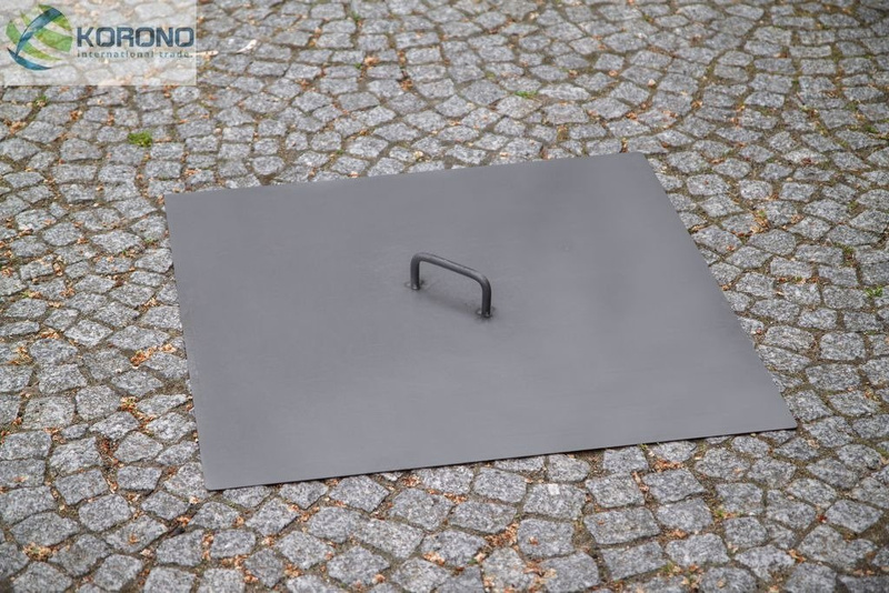 Pokrywa do paleniska Korono KOR658 71x71cm zapobiega rozdmuchiwaniu ognia i jego wygaszenie